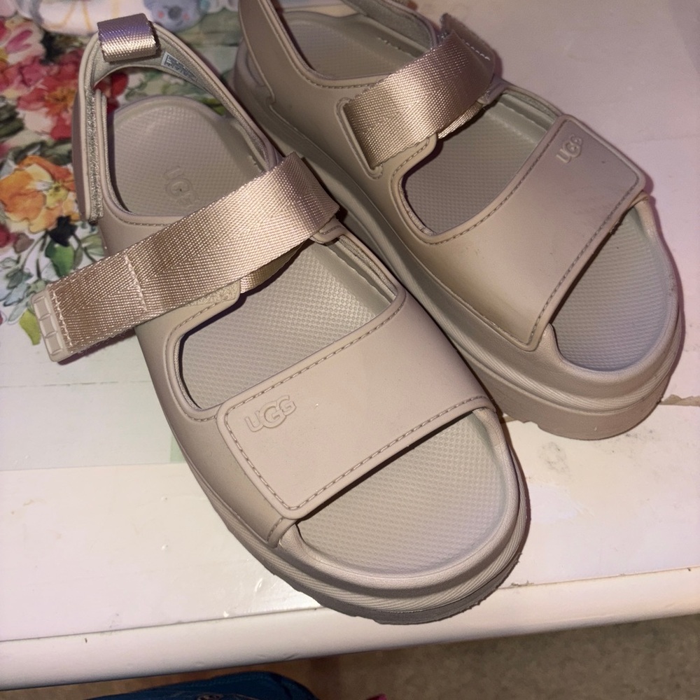 UGG golden glow sandals